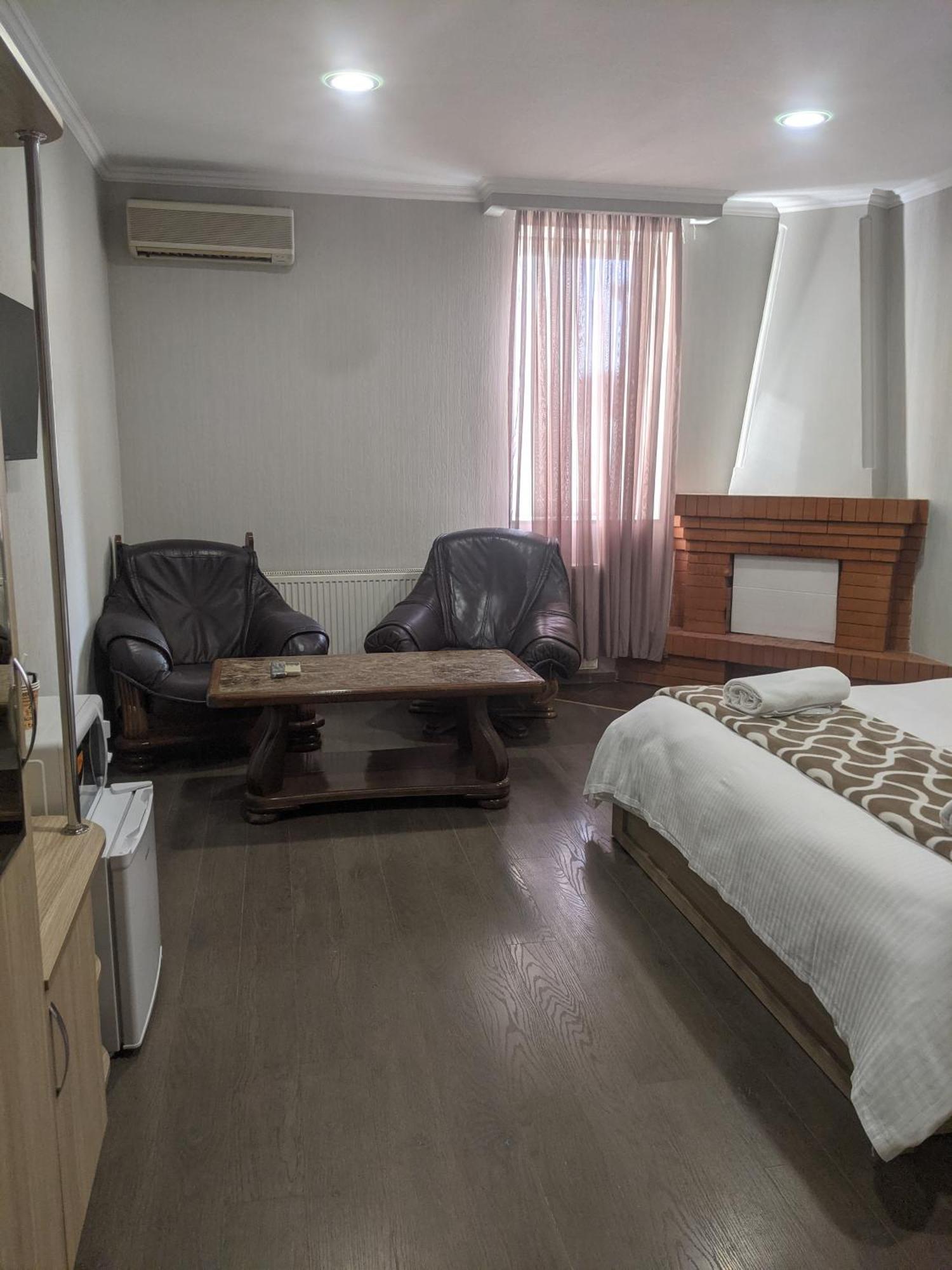 Apart Hotel Georgia Gold Tbilisi Eksteriør billede