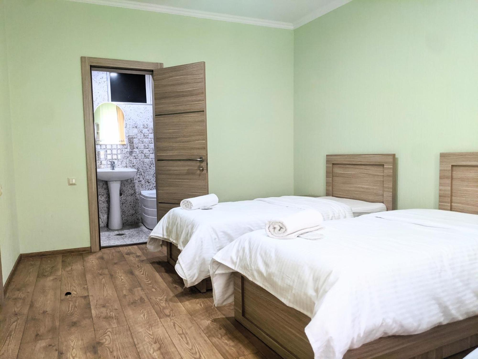 Apart Hotel Georgia Gold Tbilisi Eksteriør billede