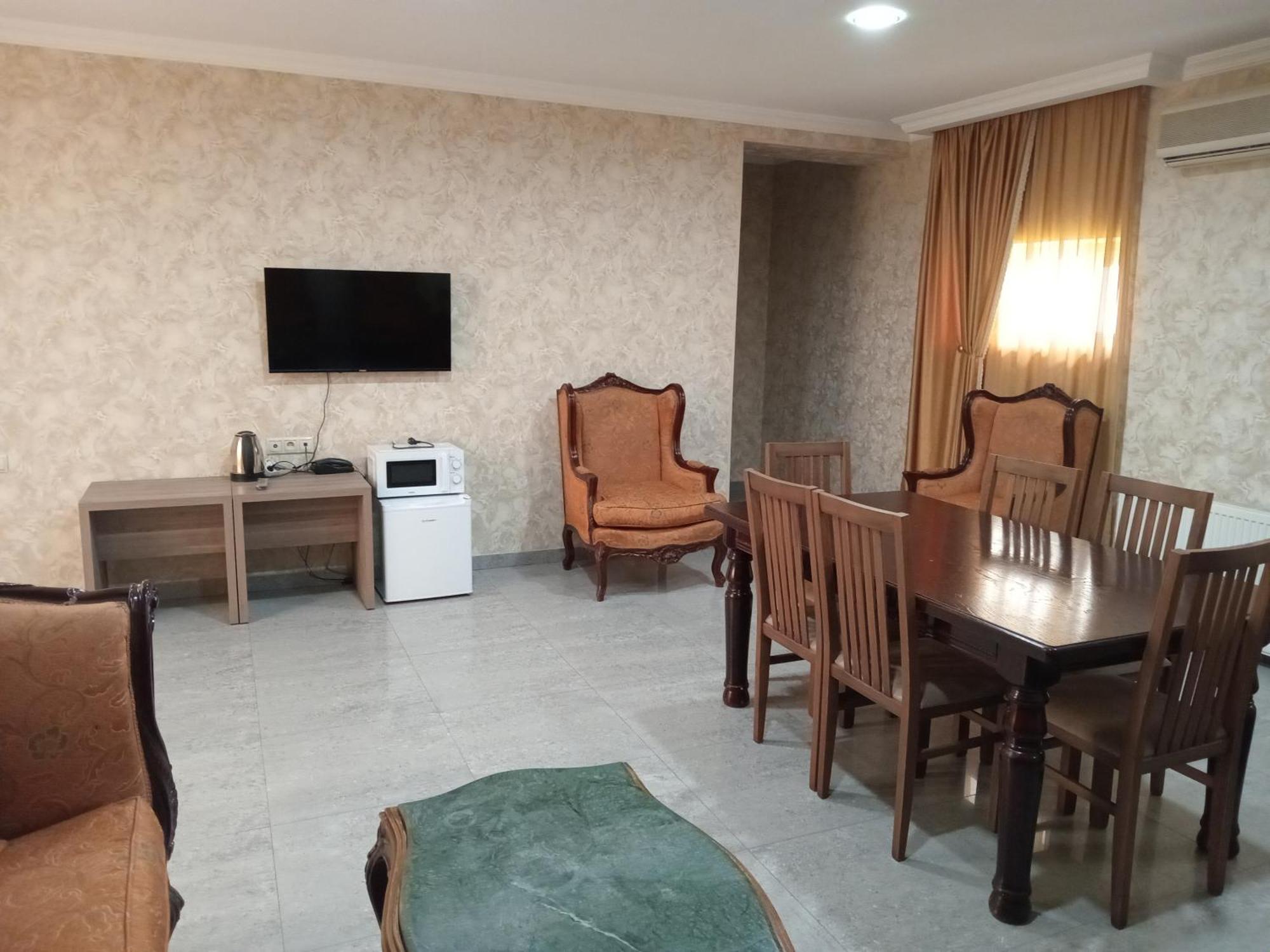 Apart Hotel Georgia Gold Tbilisi Eksteriør billede